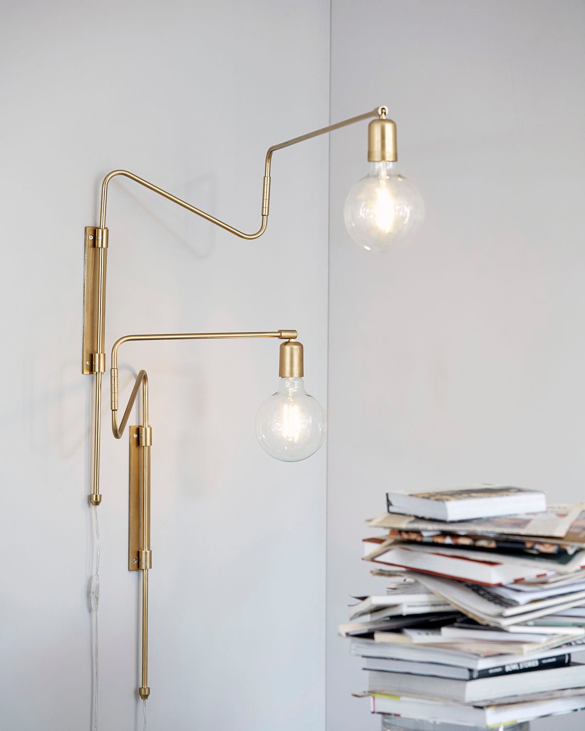 Elsoreth moderne minimalistische Wandleuchte mit Pendelbewegung