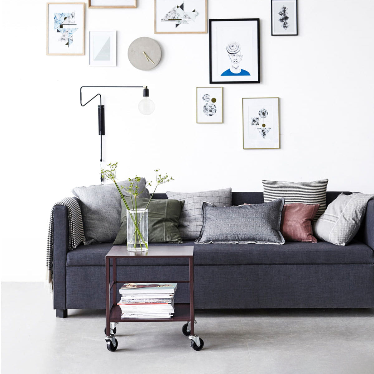 Elsoreth moderne minimalistische Wandleuchte mit Pendelbewegung