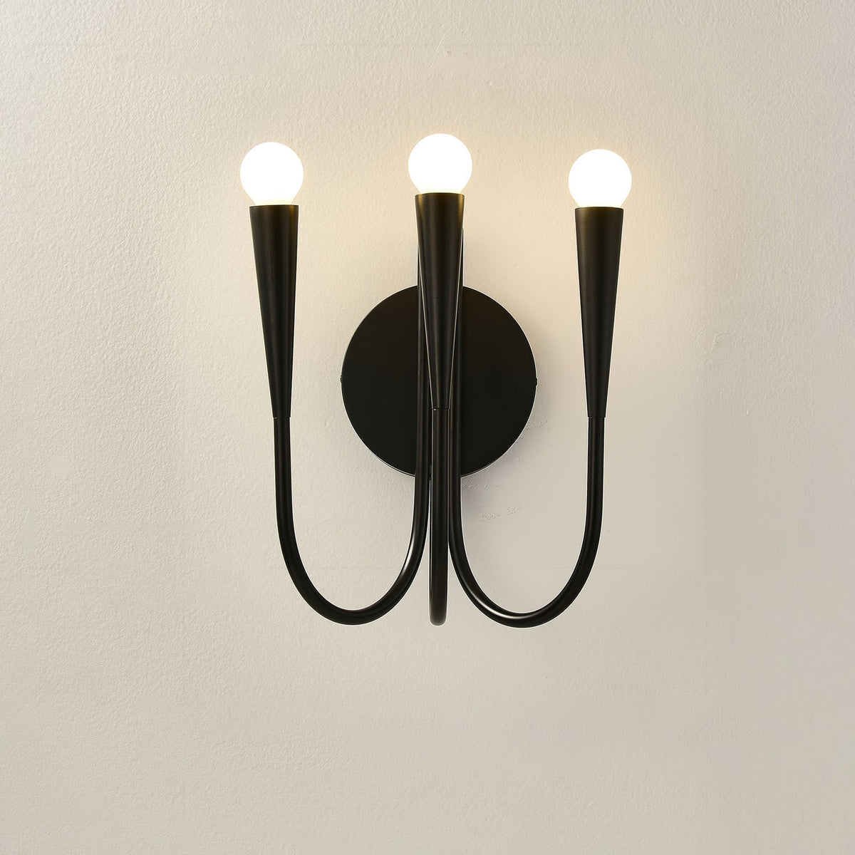Eoveth Premium Elegance Arm Wandleuchte aus Glas