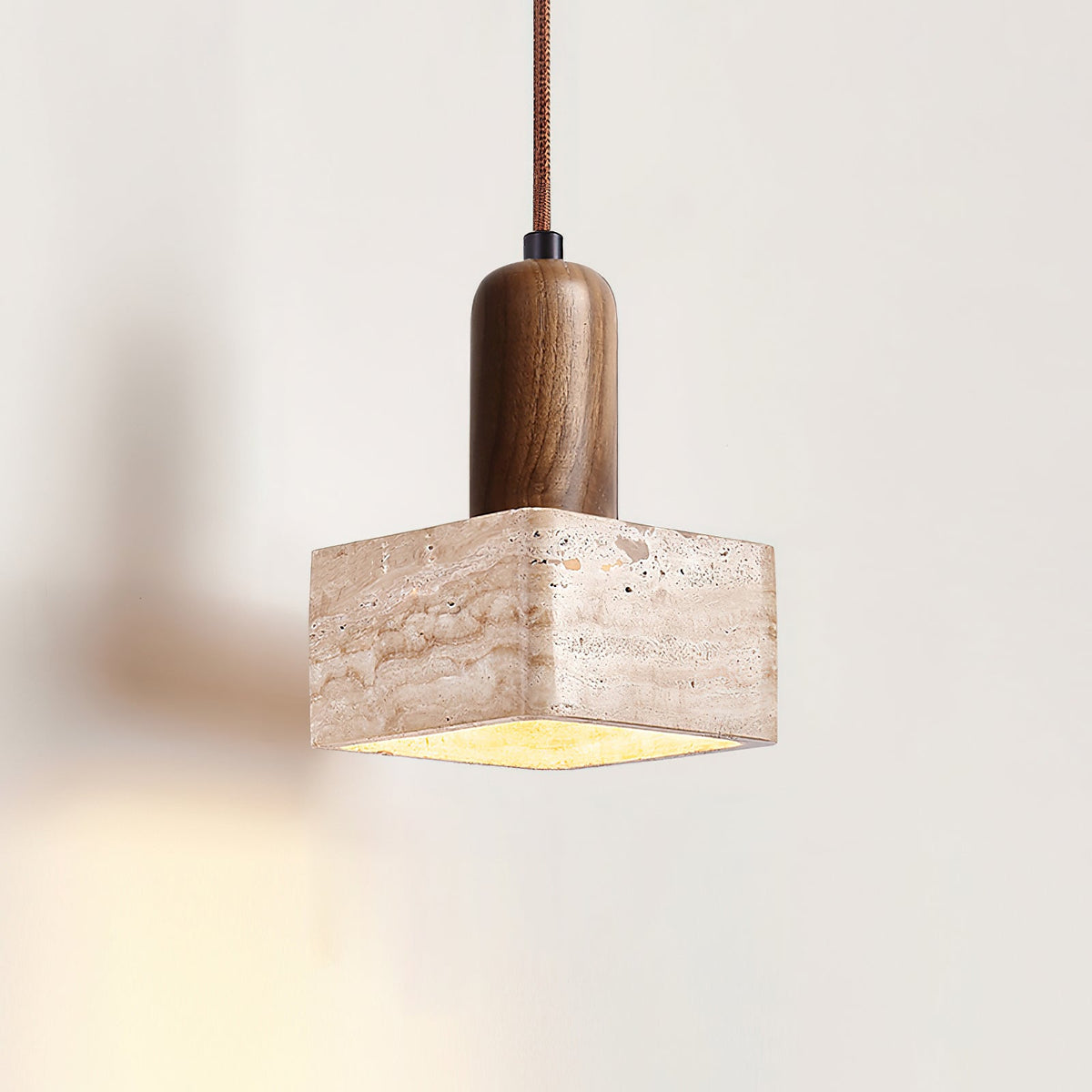 Lava Pendelleuchte aus Travertin