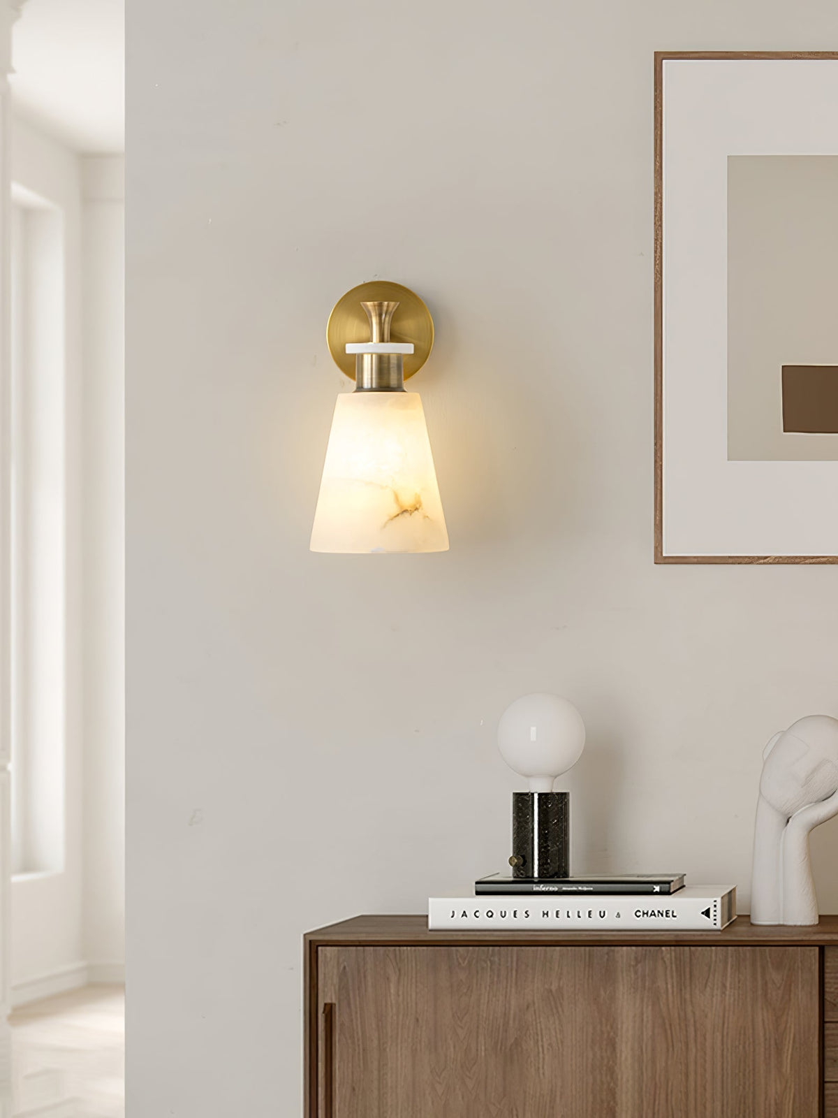 Tapered Alabaster-Wandleuchte