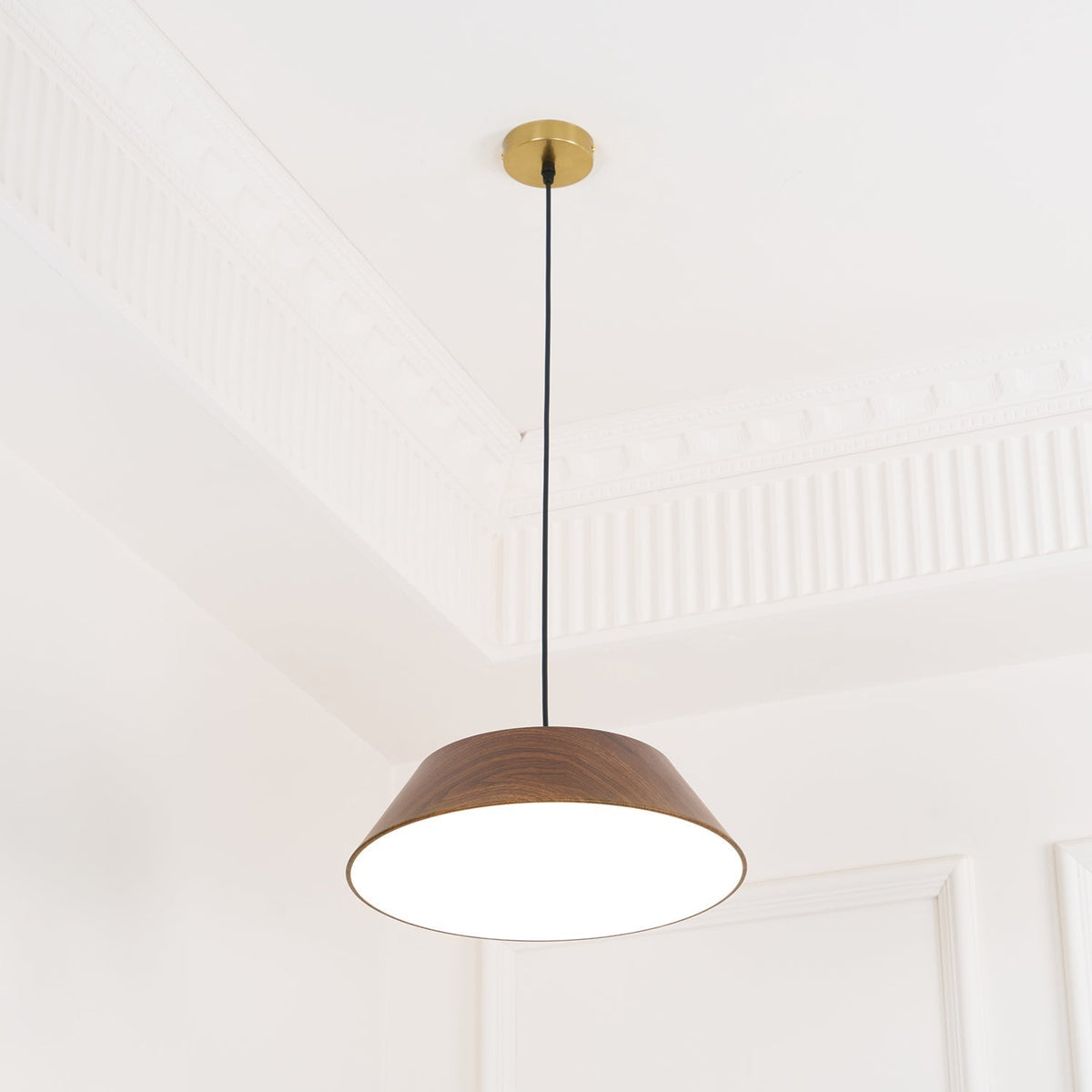 Novain Pendelleuchte mit Holzmaserung