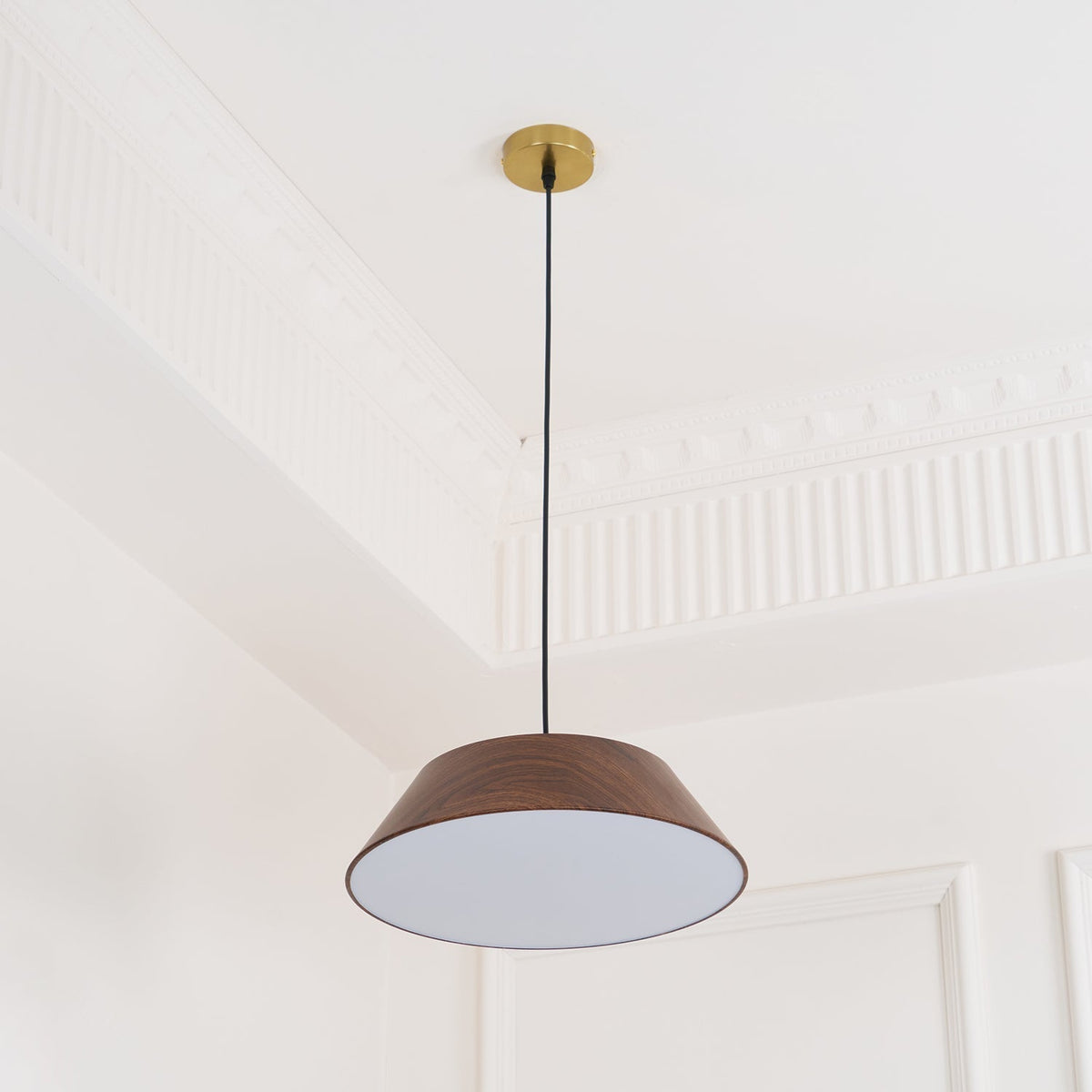 Novain Pendelleuchte mit Holzmaserung