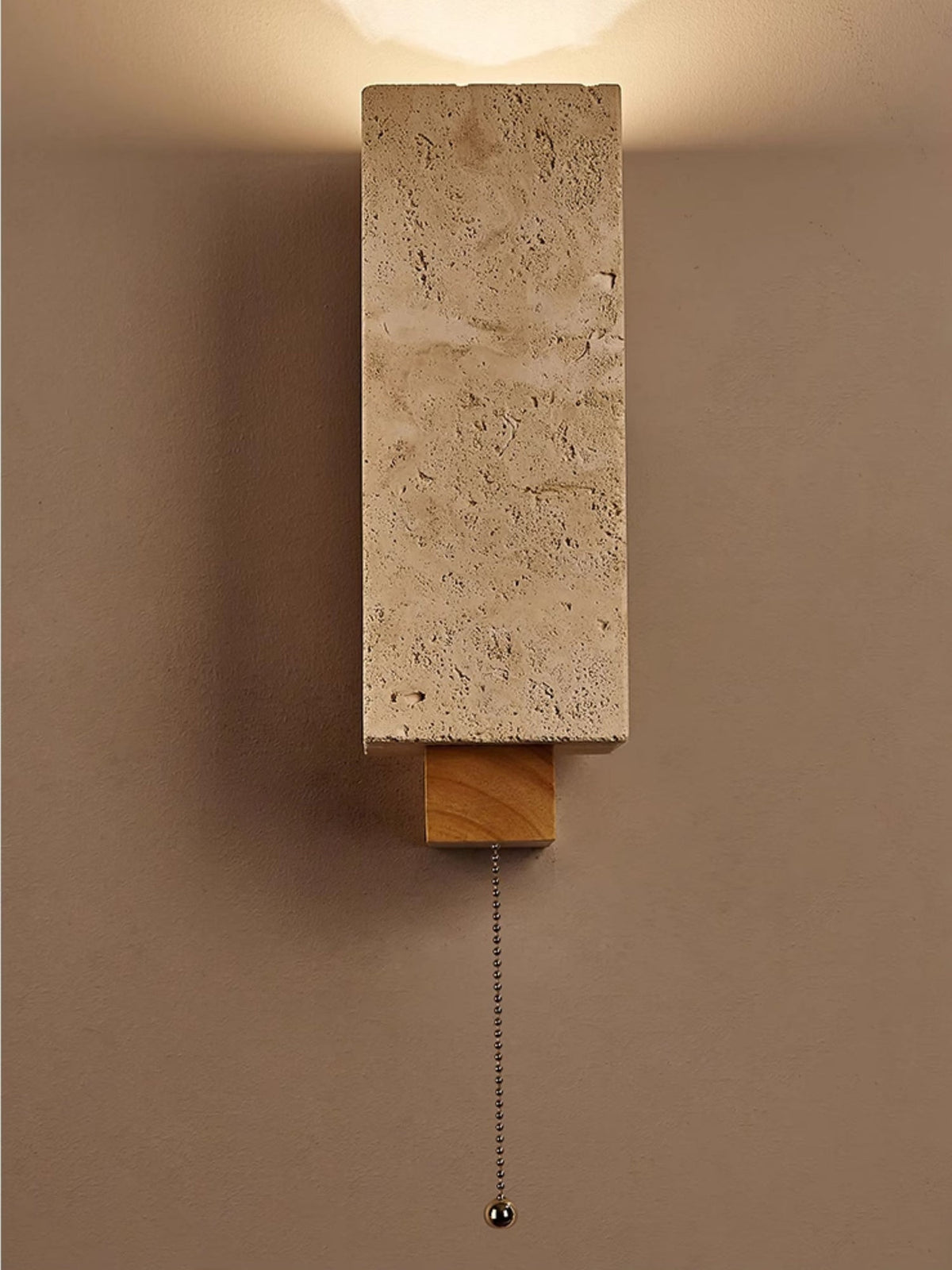 Elsoran Travertin-Block-Wandleuchte