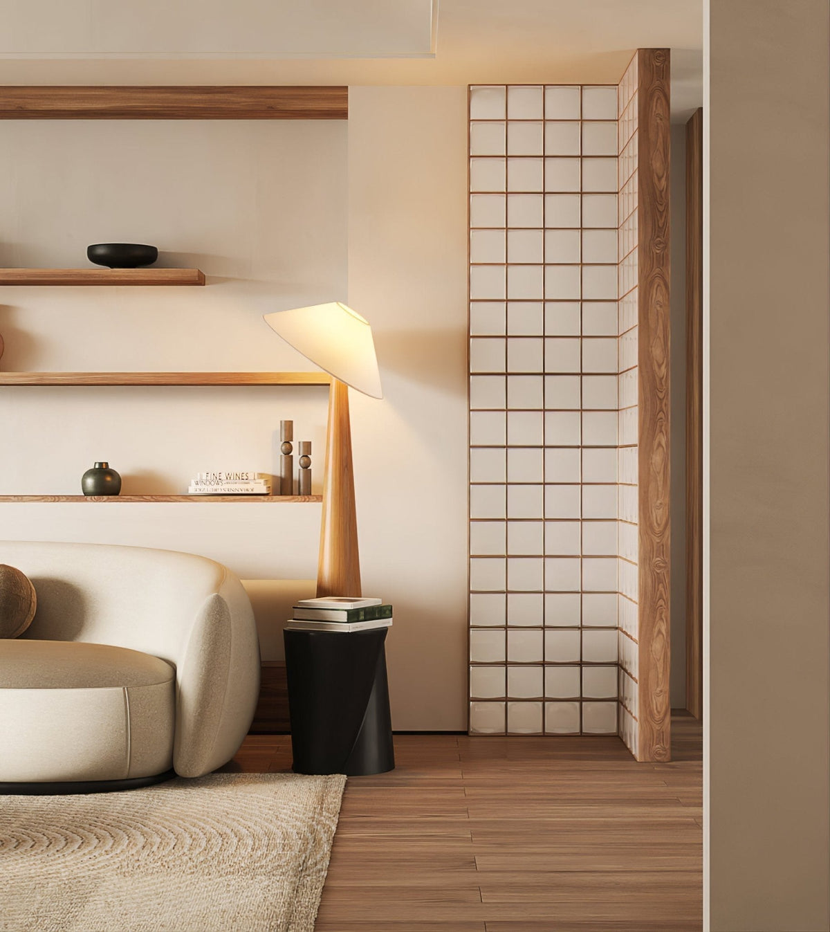 Apex Stehleuchte aus Holz mit verjüngtem Design