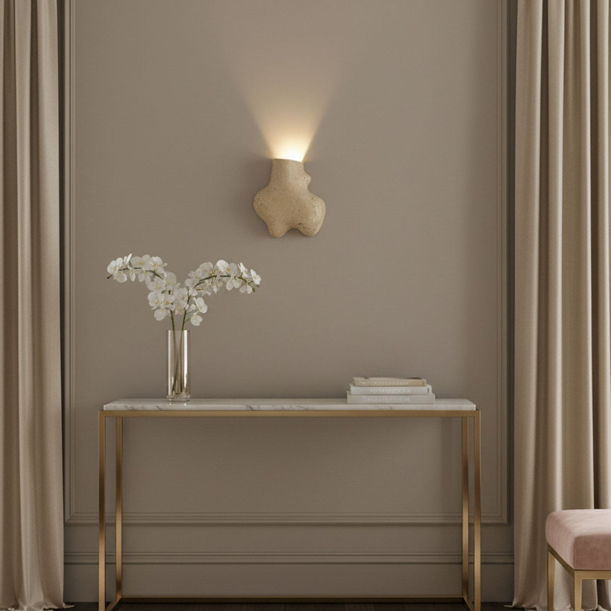 Whitlow Travertine Abstract Wandleuchte