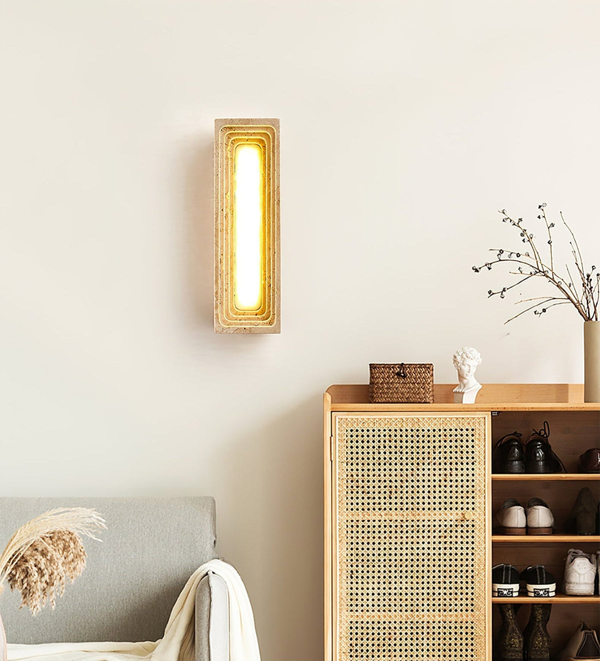 Atheila Travertine-Wandleuchte