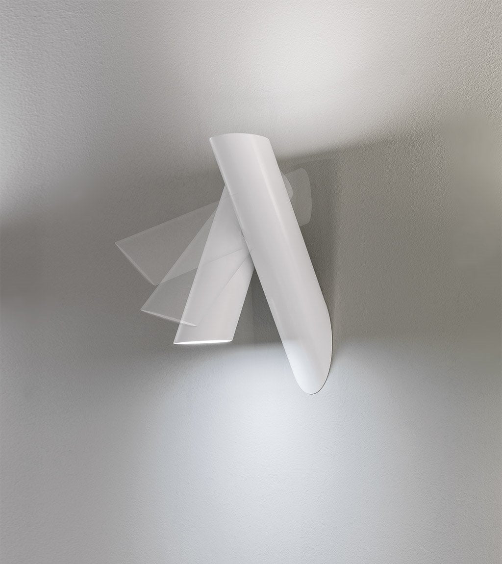 Perylis zeitgenössische minimalistische Wandleuchte mit Tuben