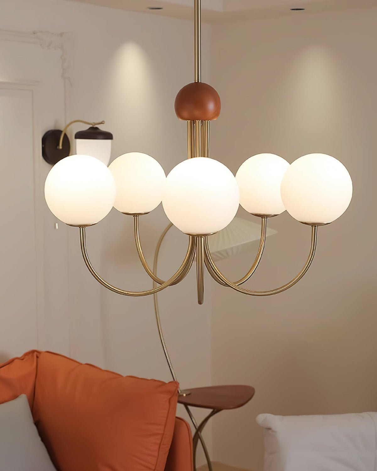 Sola Kronleuchter aus Messing mit Kugeln aus Glas
