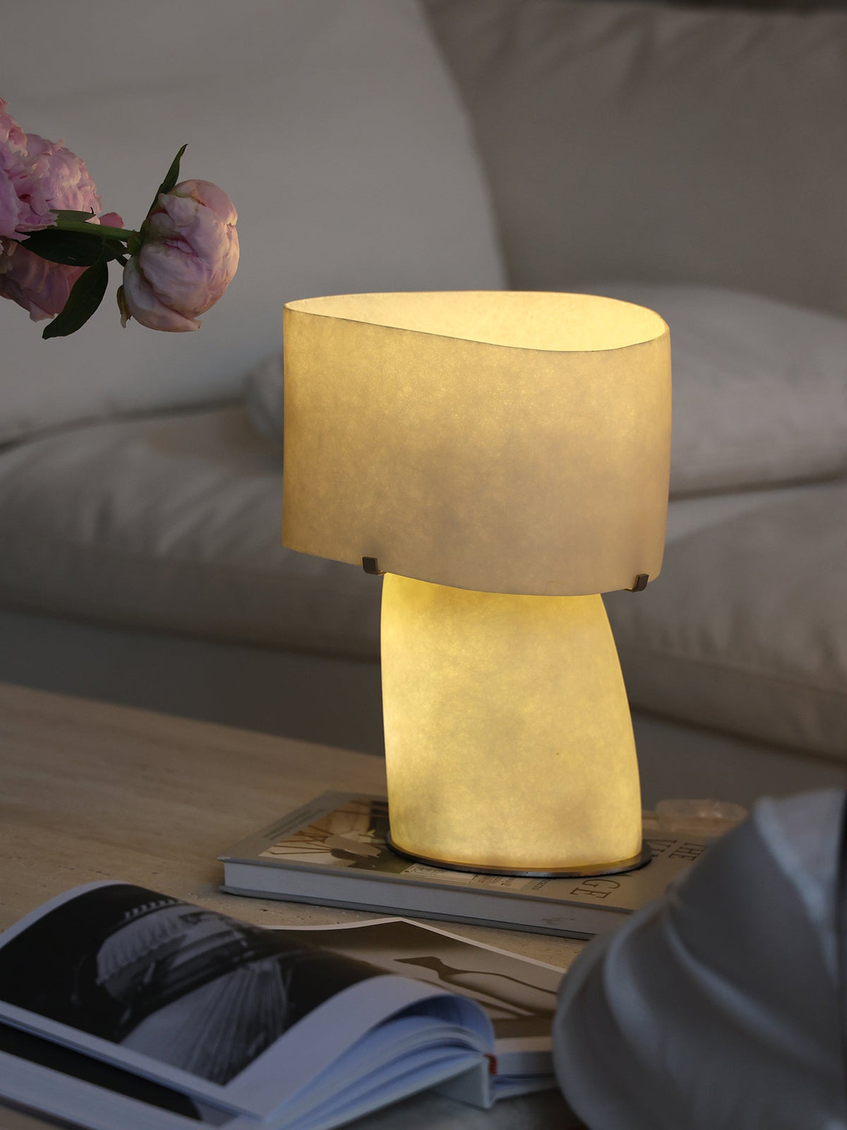 Lirvyn Tischlampe