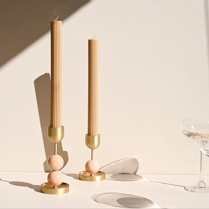 Fuldo Verdant Sphere Candle Holder gebürstetes Messing Akzent Mid-Century-Stil
