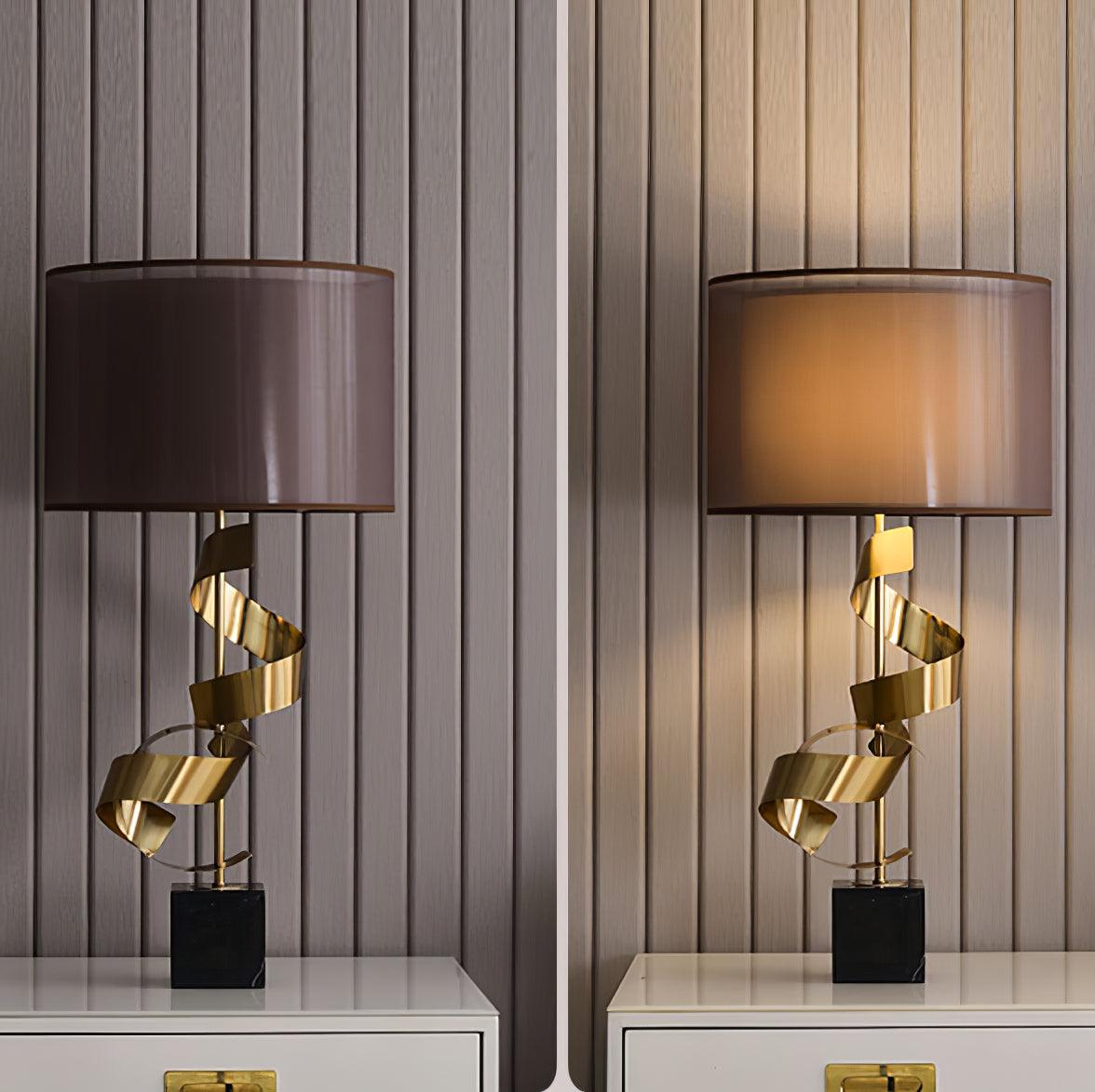 Seraph Luxe Tischleuchte aus Stoff