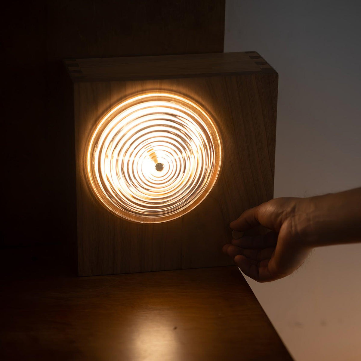 Echo Fashion-Glas-Wandleuchte