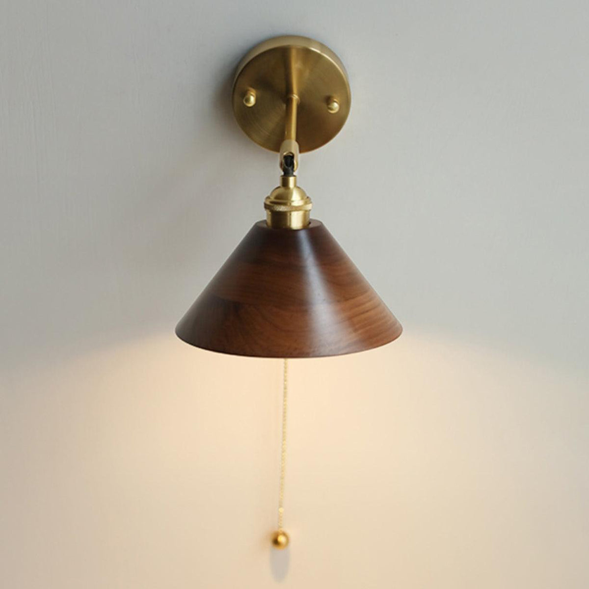 Eira Vintage-Wandleuchte mit Zugschalter