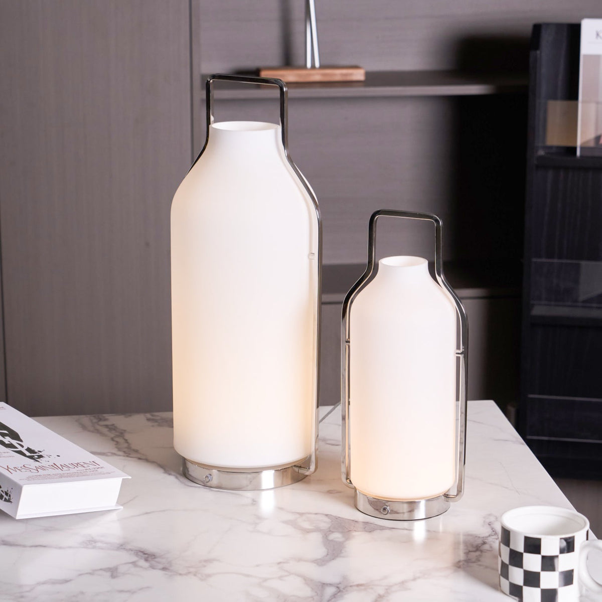 Solace Tischlampe im Minimalisten-Stil