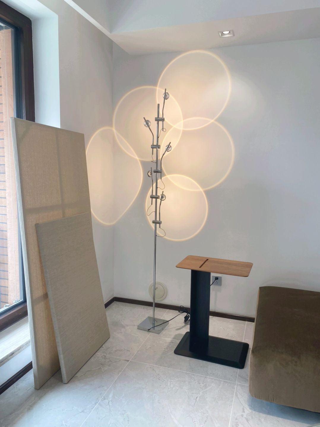 Receiv Stehleuchte Edelstahl minimalistisch klassisch für Wohnzimmer | Cielum