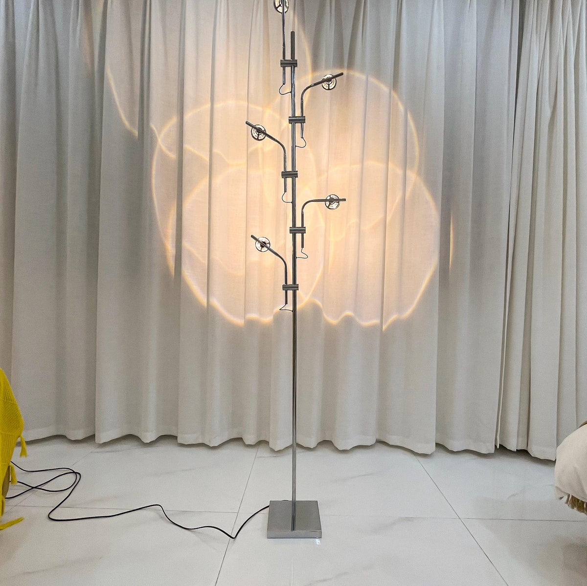 Receiv Stehleuchte Edelstahl minimalistisch klassisch für Wohnzimmer | Cielum