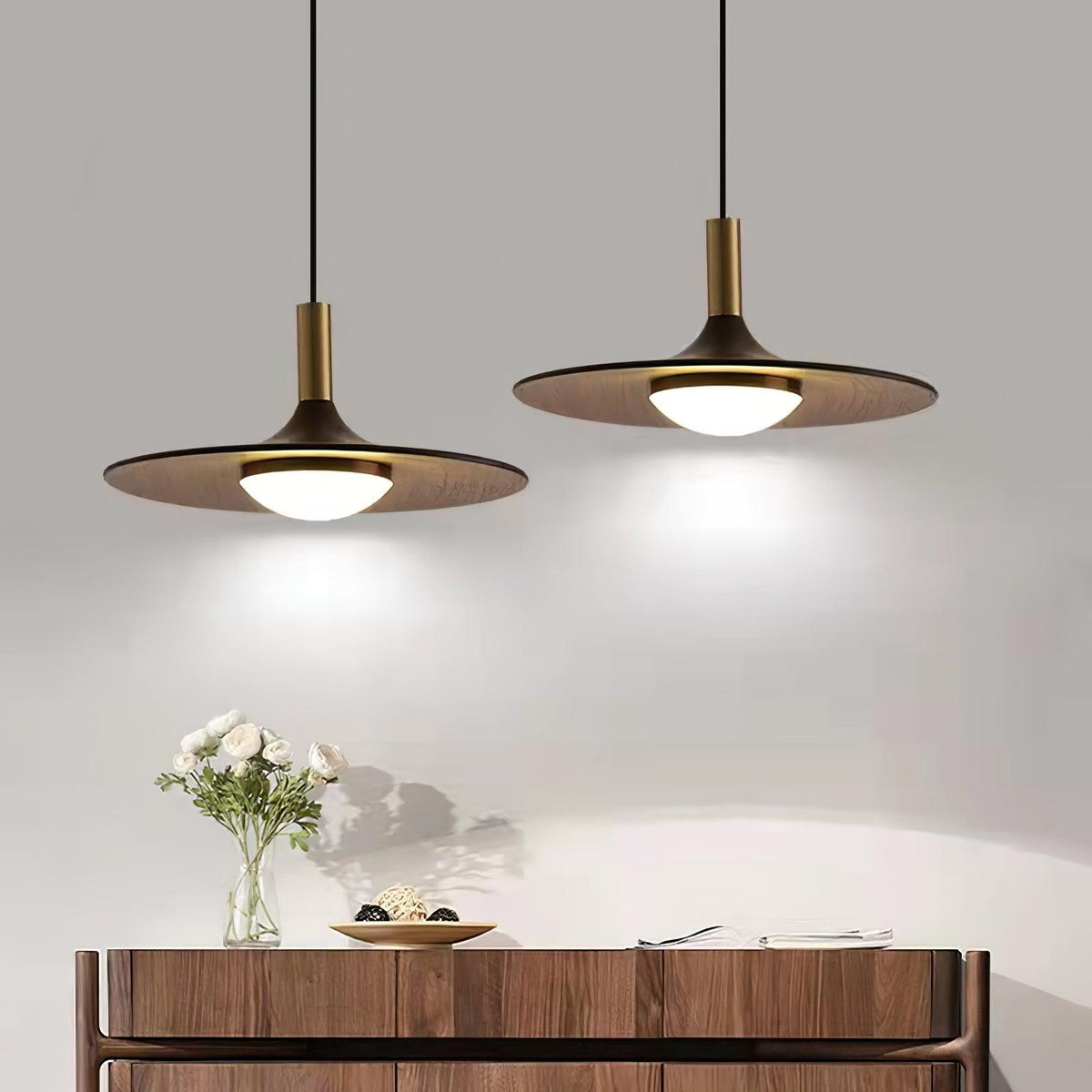 Blythe moderne Pendelleuchte aus Holz