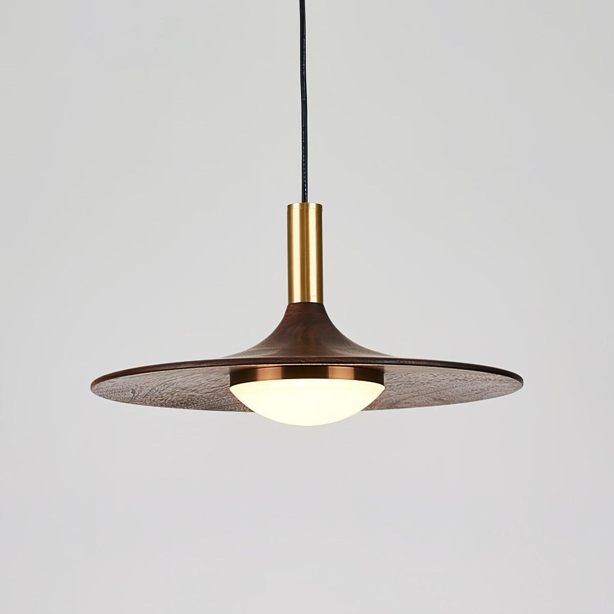 Blythe moderne Pendelleuchte aus Holz