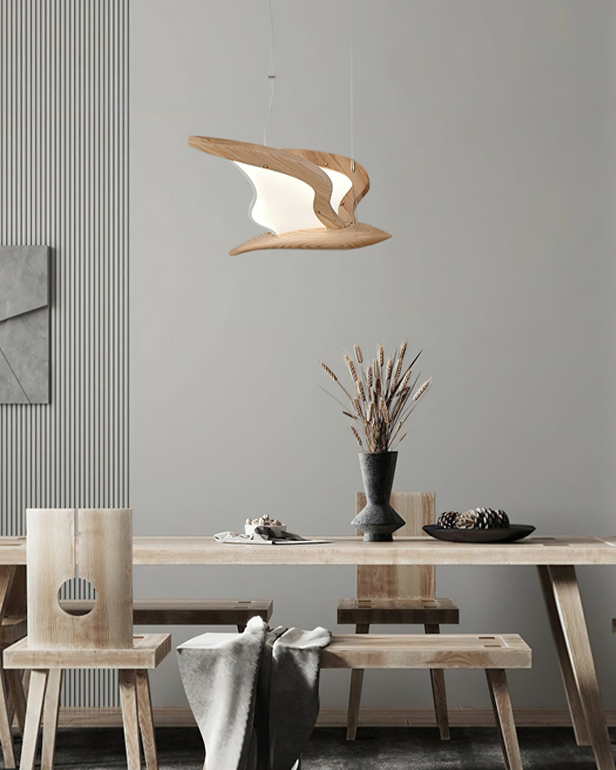 Aldiira Kronleuchter Vogelgestalt Holzskulptural