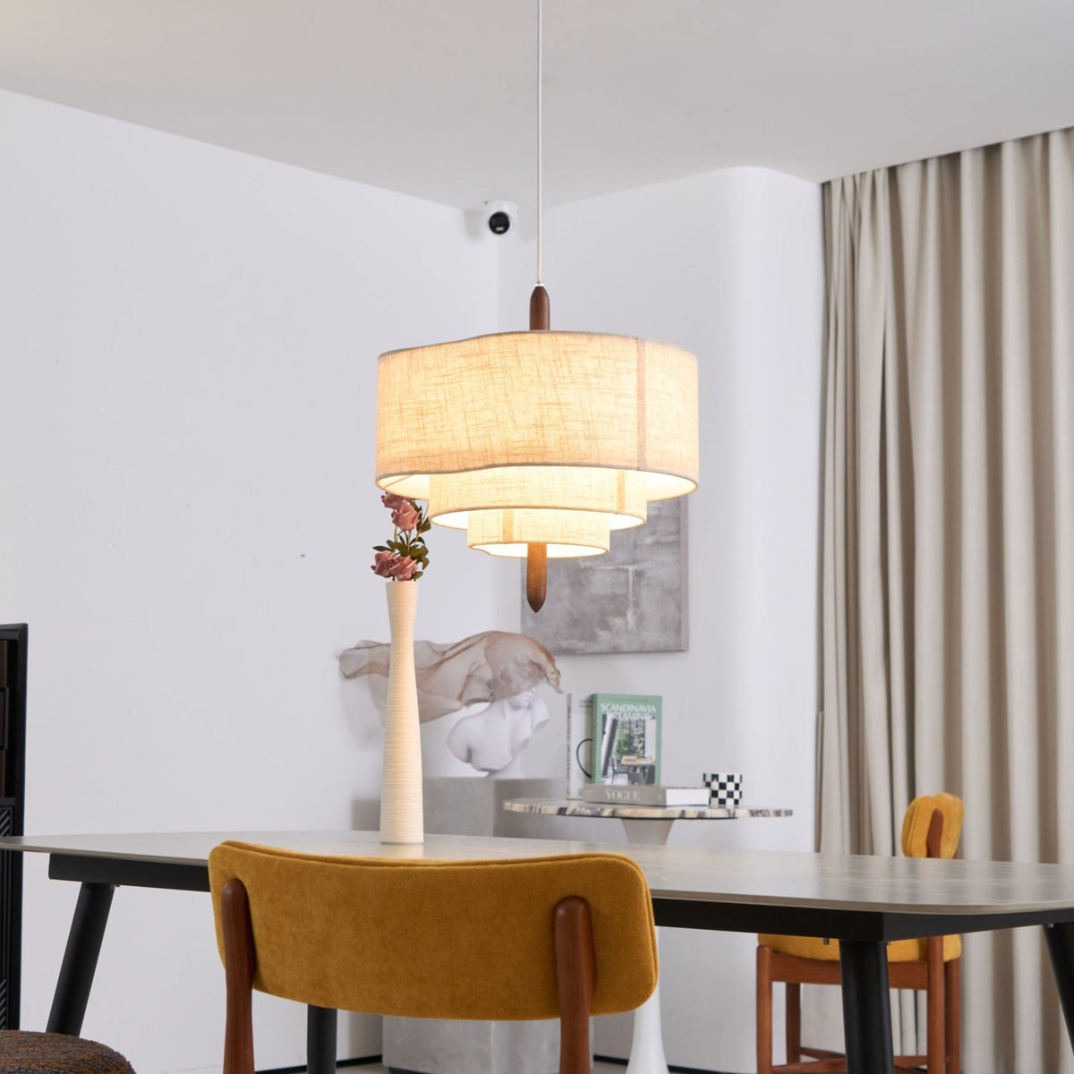 Salemu Elegance Wave Ladder Pendelleuchte aus Holz und Stoff