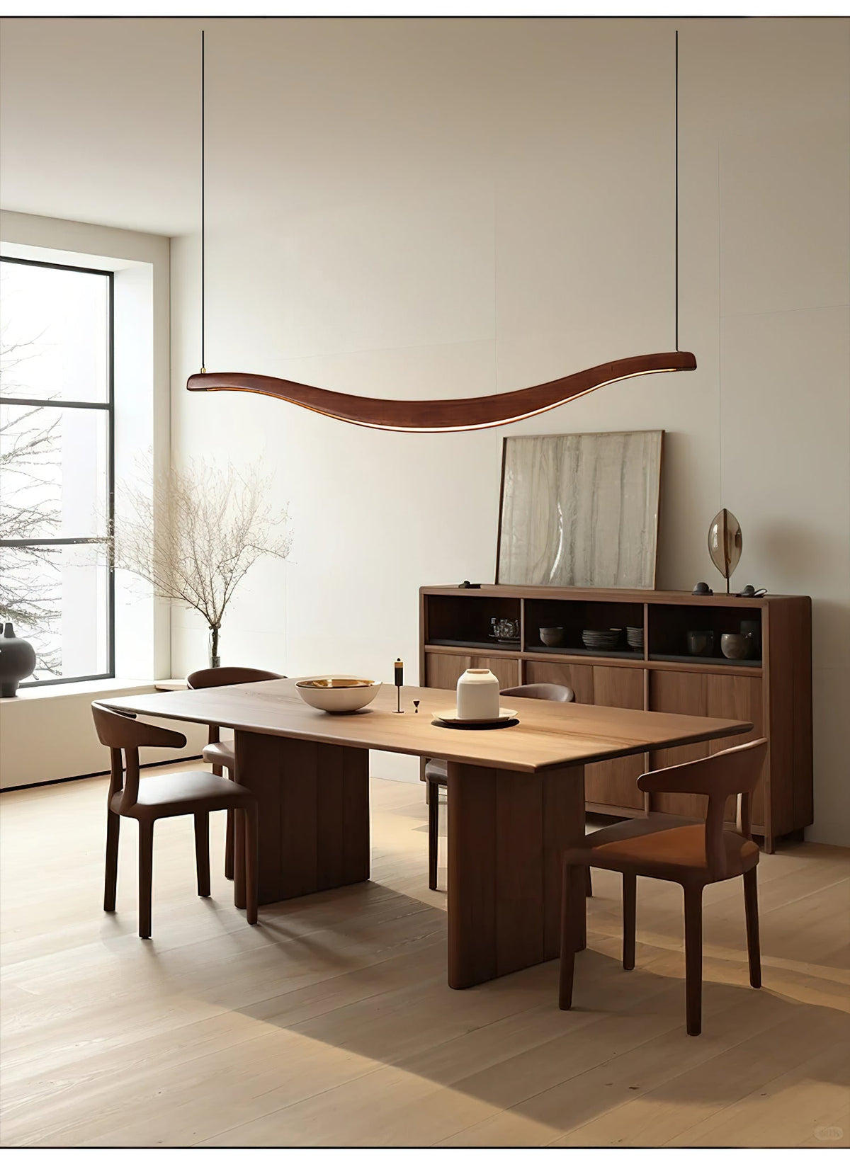 Elvuaria Kronleuchter aus Holz mit wellenförmigem Design