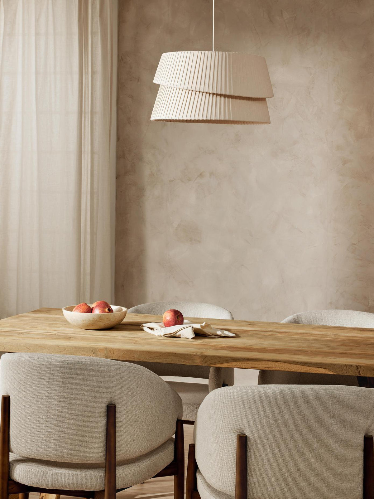 Tocan Pendelleuchte aus Stoff skandinavischer Art in Beige
