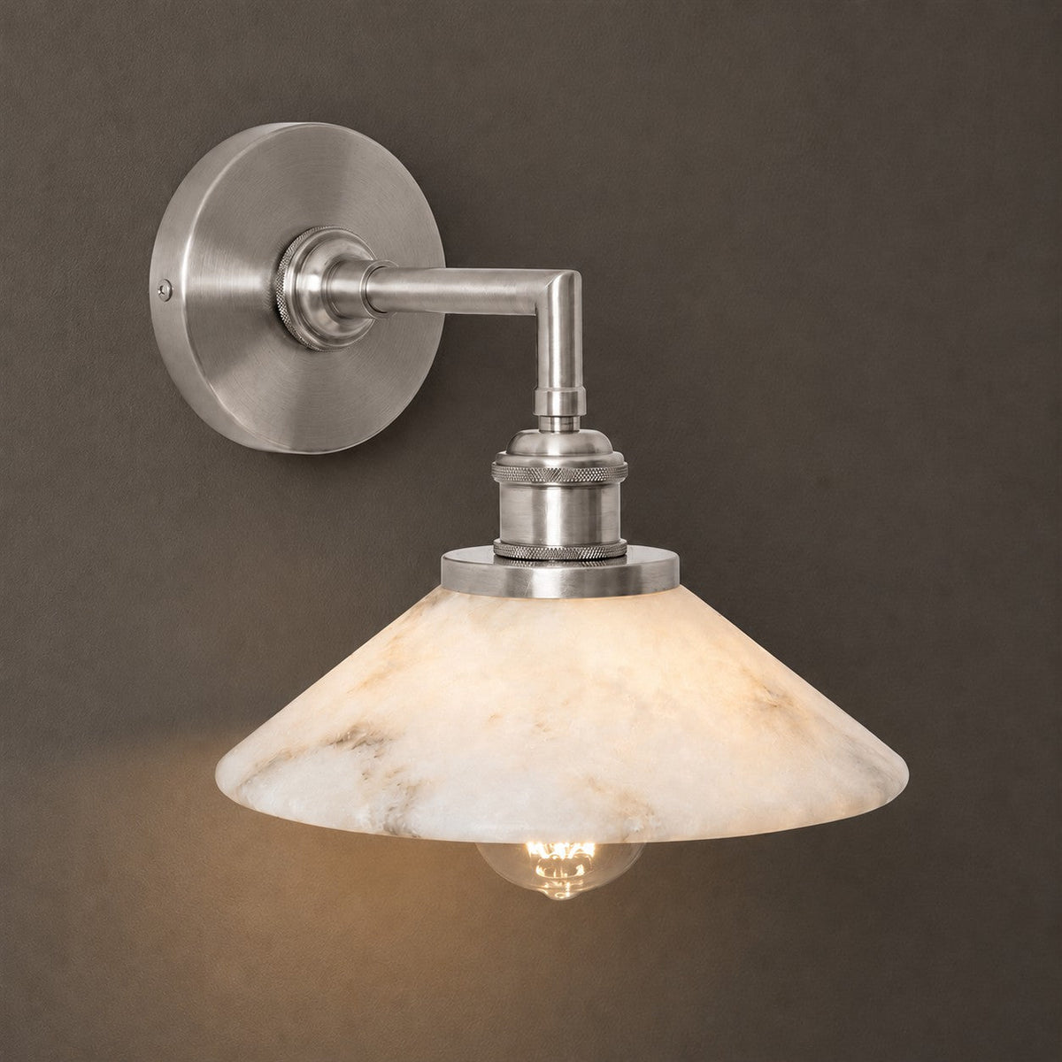 Nivenina Alabaster-Wandleuchte