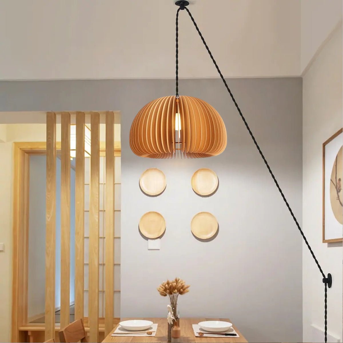 Enoris Retro-Pendelleuchte aus Holz