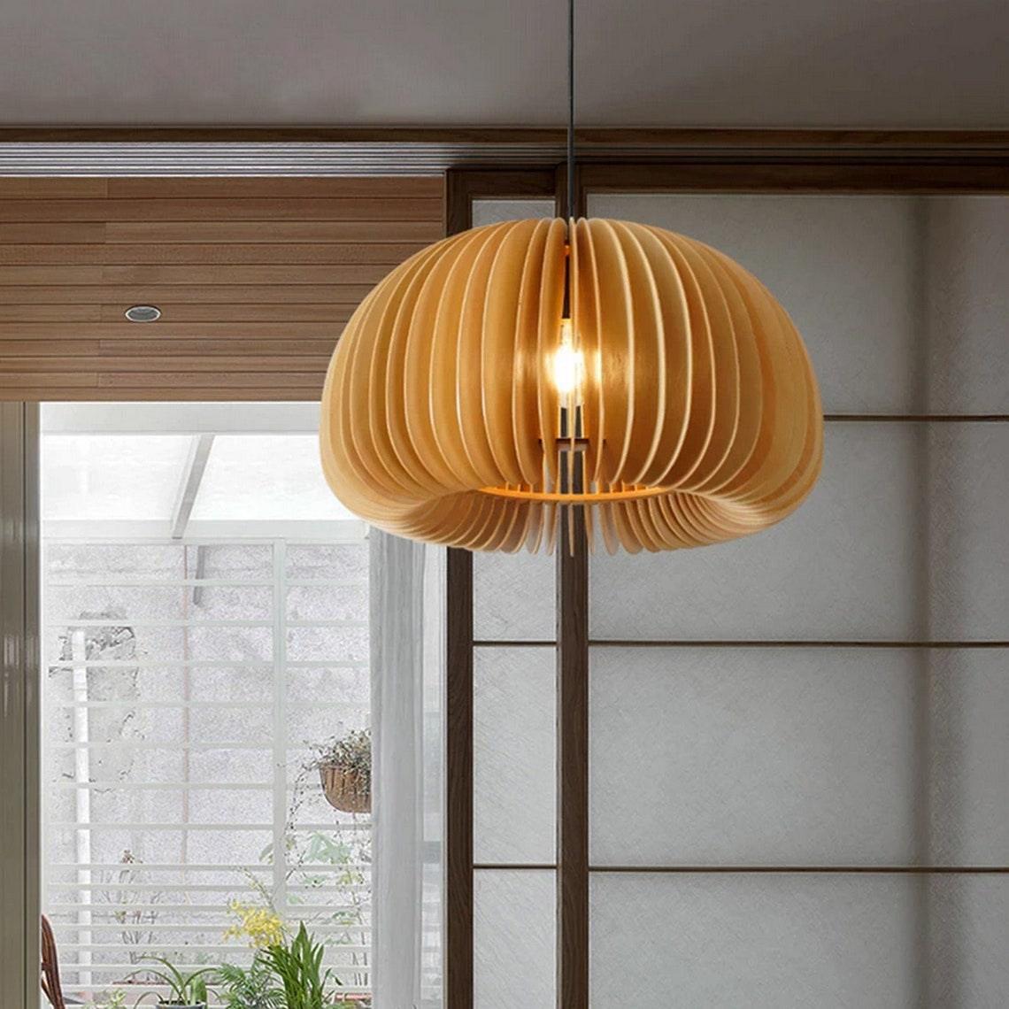 Enoris Retro-Pendelleuchte aus Holz