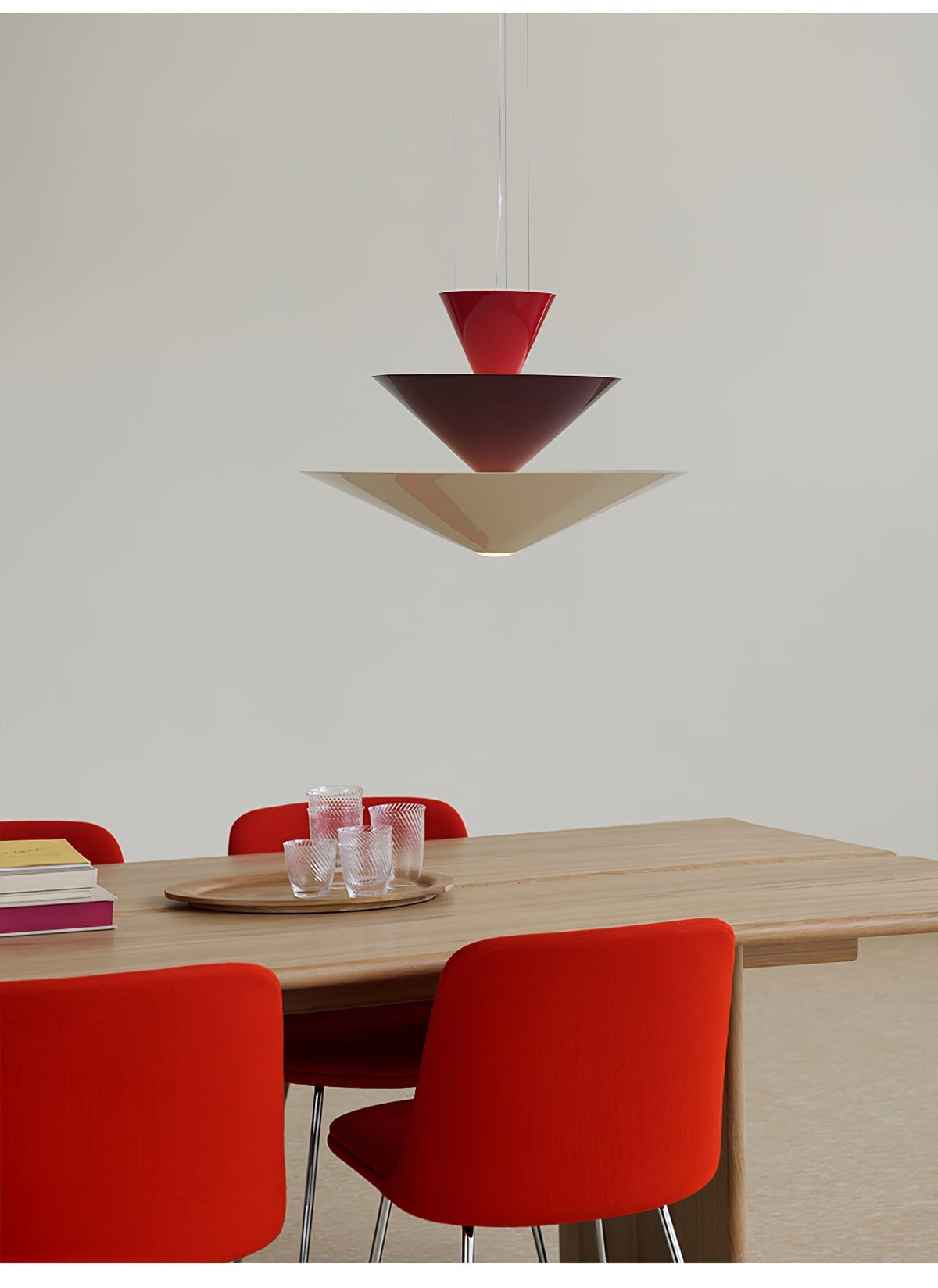 Pyramia gestufte Pendelleuchte mit Farbblöcken