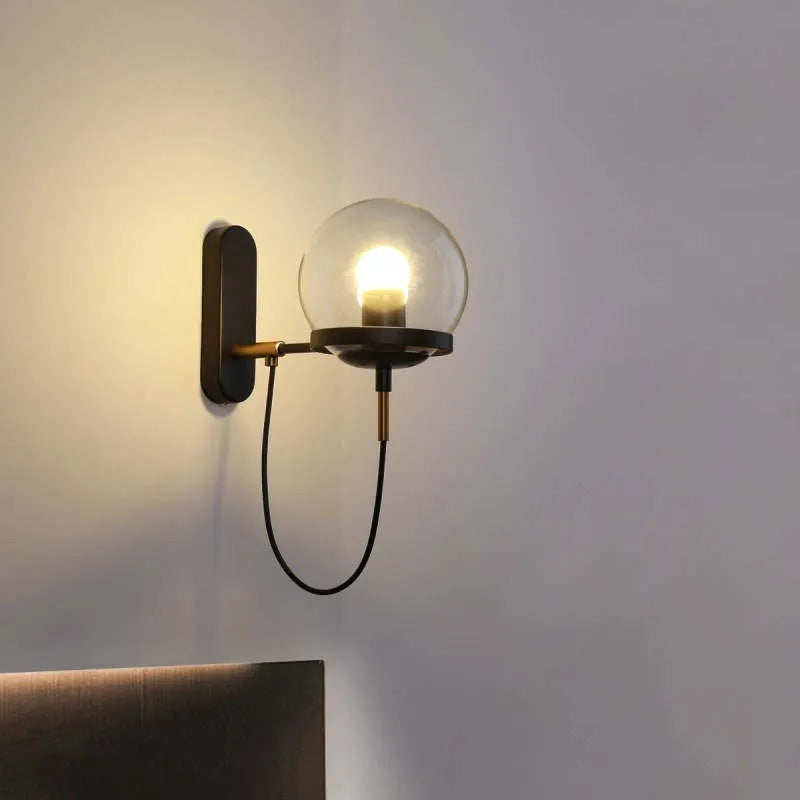 Silva Rustikale Retro Glasglobus Wandleuchte, Schwarz/Bronze