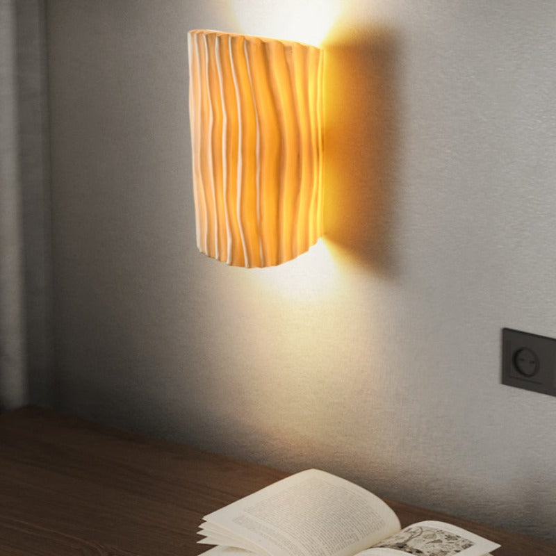 Valentina Retro LED Innenwandleuchte Weiß Harz Schlaf Wohnzimmer