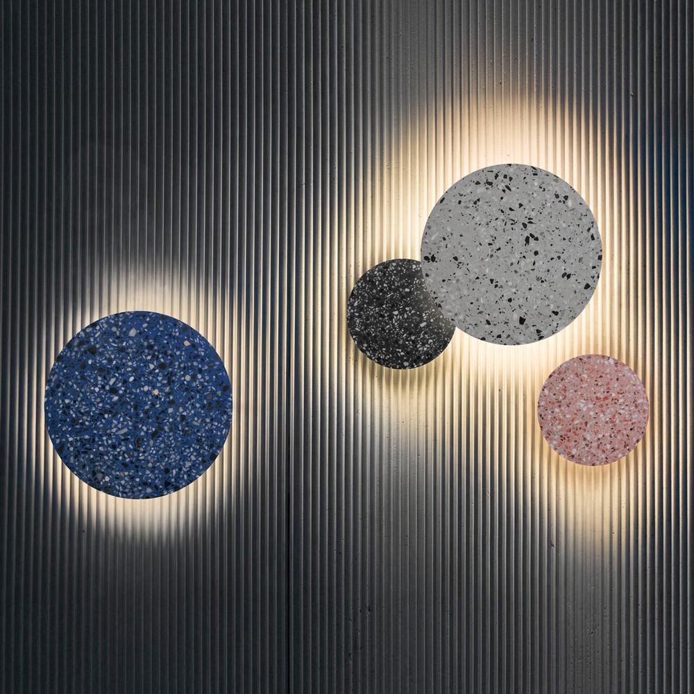 Vomaria zeitgenössische minimalistische Wandleuchte aus Keramik