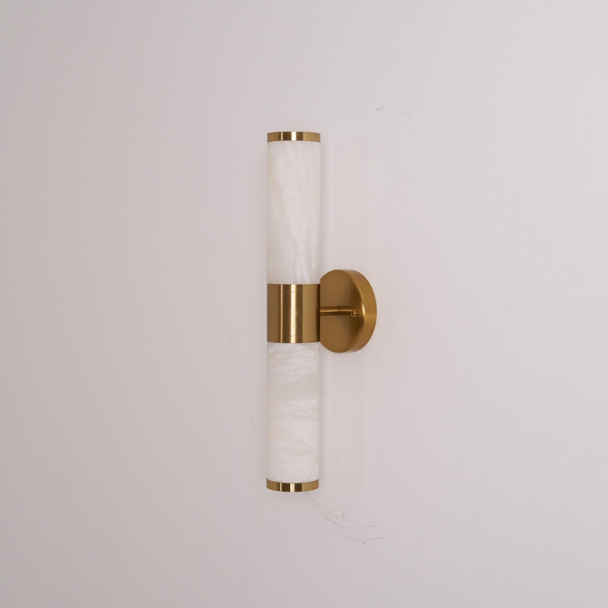 Tira Minimalistische Wandleuchte aus Alabaster