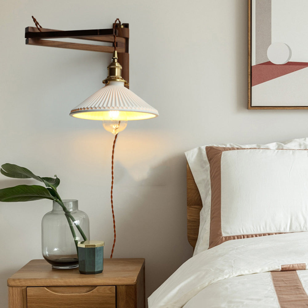 Muto Vintage LED Wandleuchte Plissee, Innen Treppenhaus, Glas/Holz/Keramik