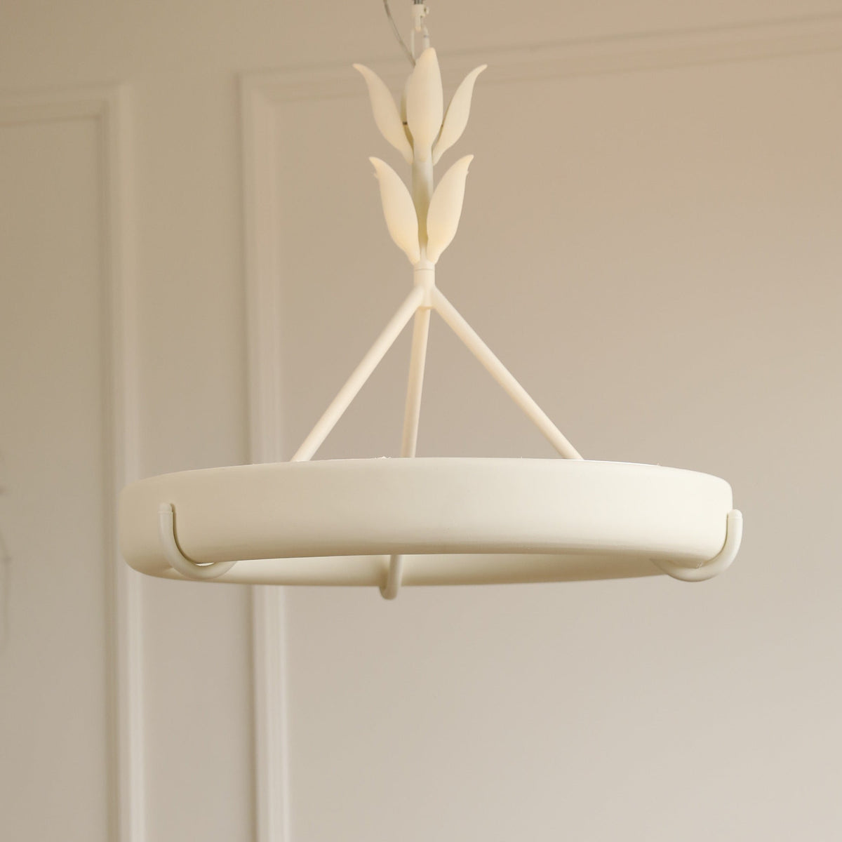 Eixor Kronleuchter Gips Weiß Floral-Form Minimalistisch