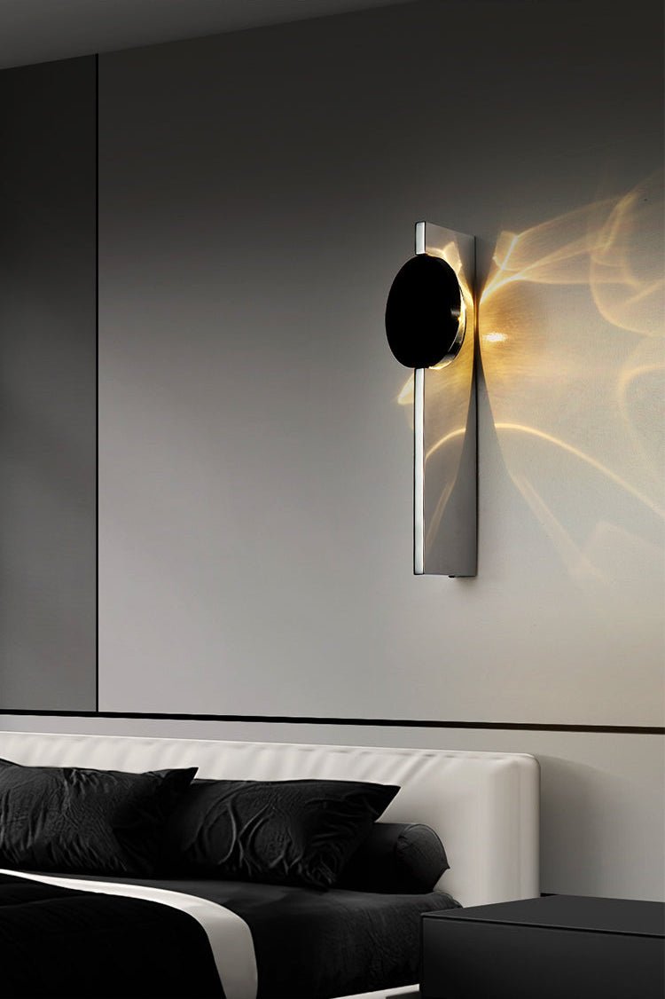 Pethr Wave Minimalistische Wandleuchte aus Stahl