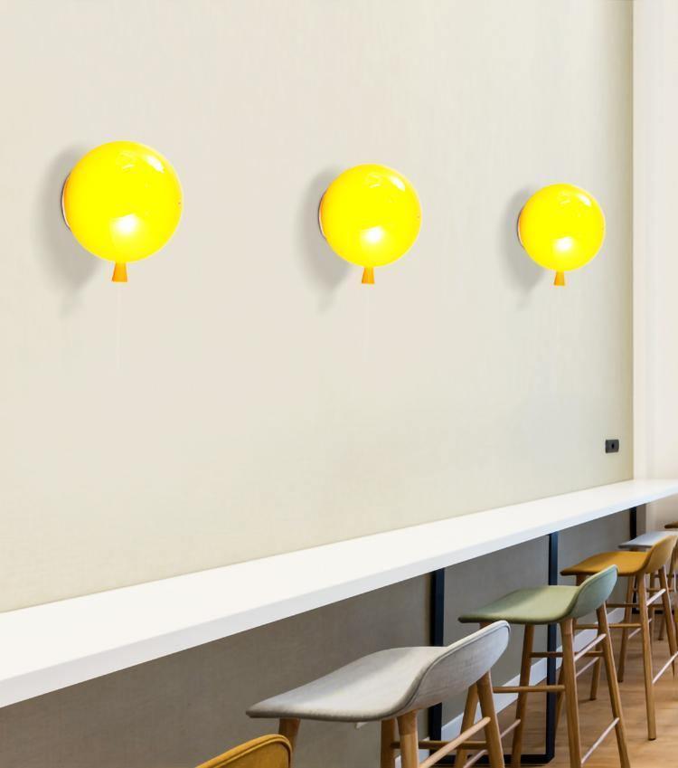 Kiri Cheerful Balloon Dream Kunststoff-Wandleuchte