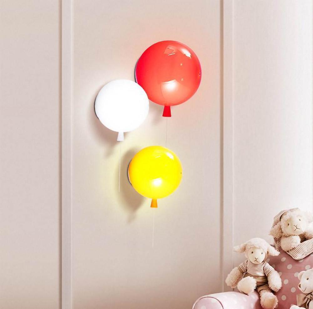Kiri Cheerful Balloon Dream Kunststoff-Wandleuchte