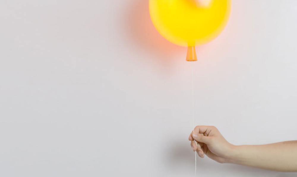 Kiri Cheerful Balloon Dream Kunststoff-Wandleuchte