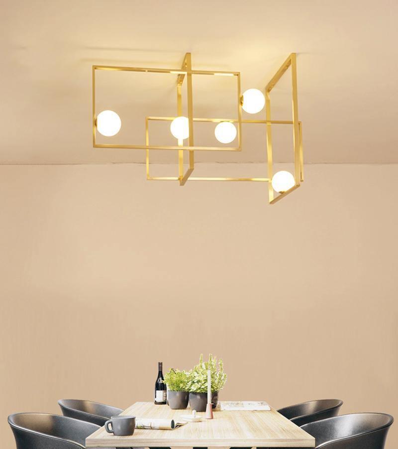 Veliiel Kronleuchter Mondrian aus Glas in Messing mit geometrischem Design