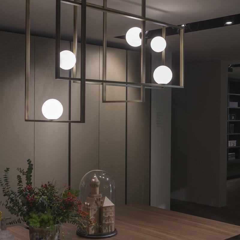 Veliiel Kronleuchter Mondrian aus Glas in Messing mit geometrischem Design