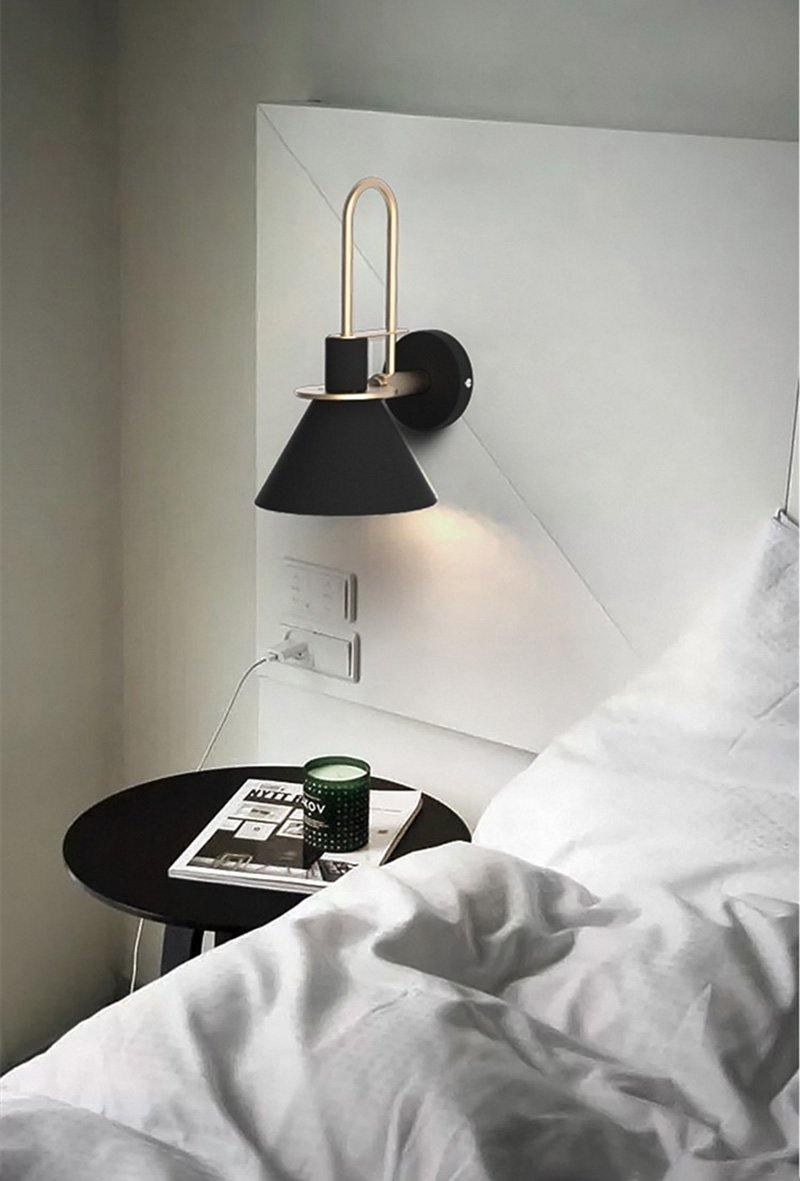 Solerine Wandleuchte Schwarz Gold Minimalistisch
