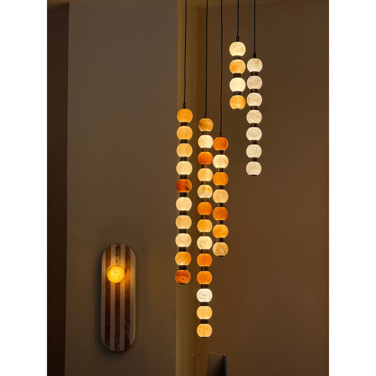 Loxford Alabaster-Pendelleuchte