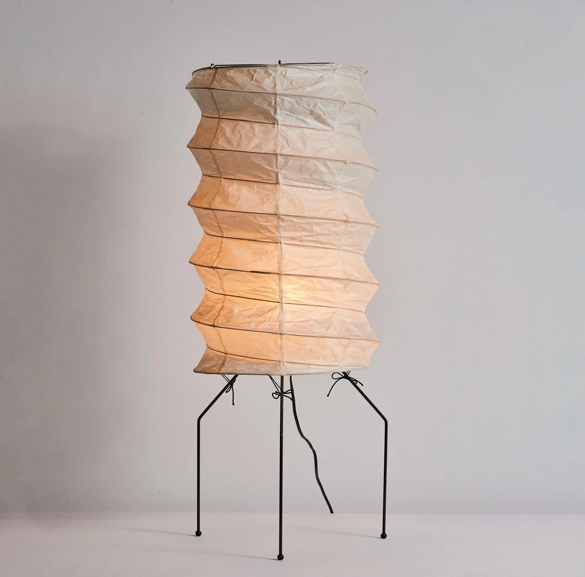 Felrn Minimalistische Stehleuchte aus Reispapier