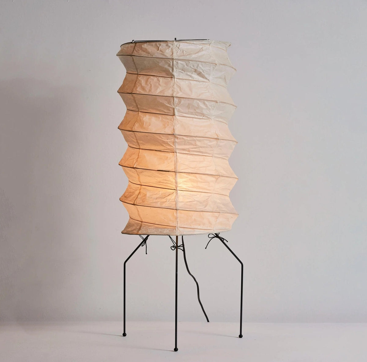 Felrn Minimalistische Stehleuchte aus Reispapier