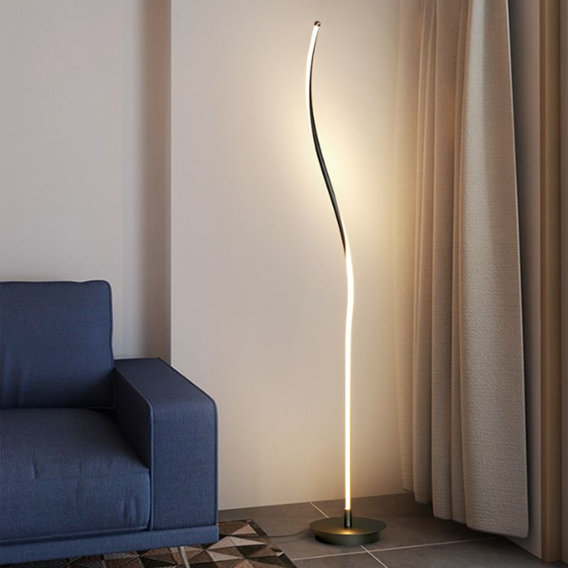 Arisha Modern Linear LED Stehlampe Schwarz/Weiß Wohn/Schlafzimmer Metall&Acryl