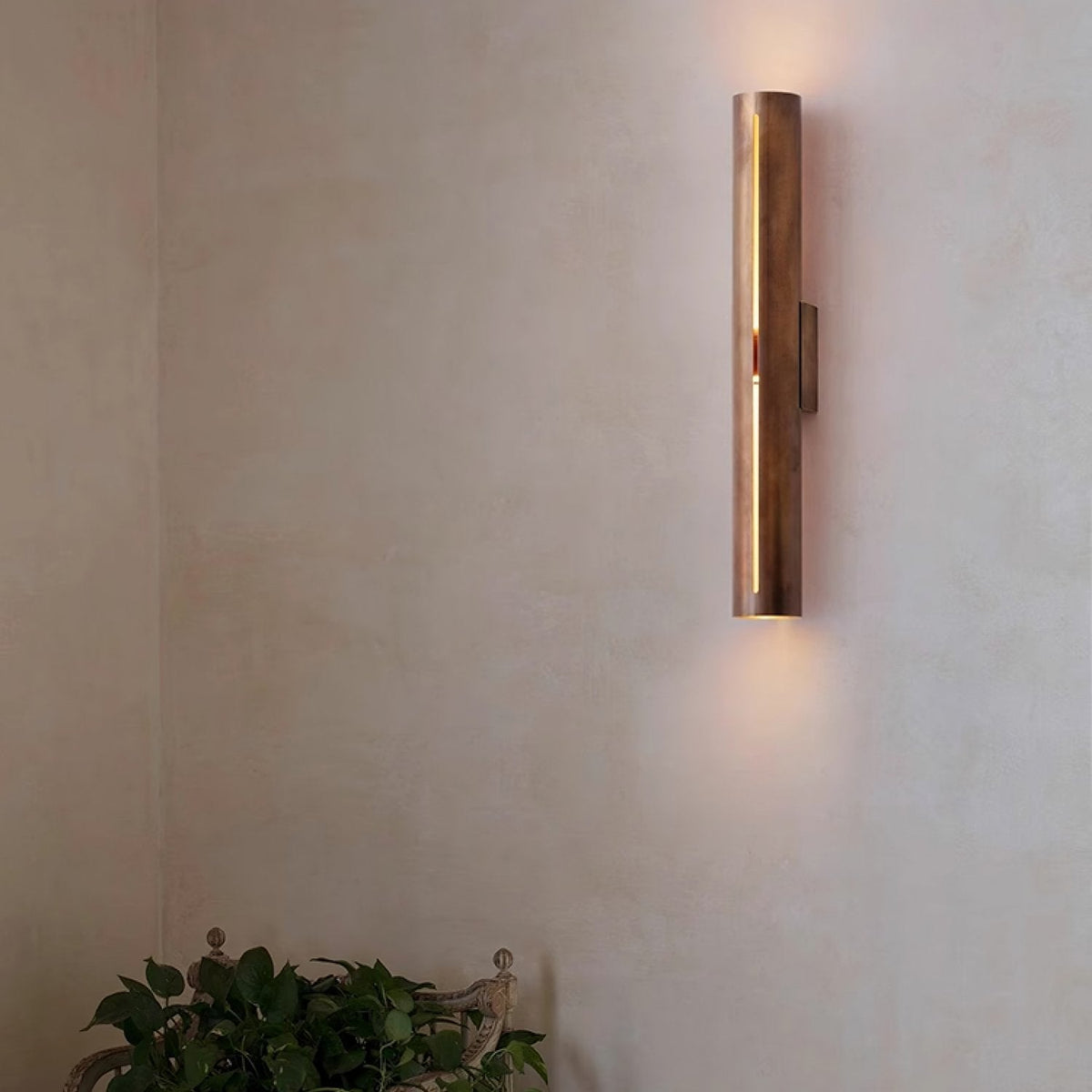 Avsilara zeitgenössische minimalistische zylindrische Messing-Wandleuchte