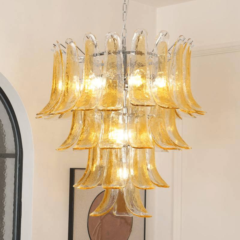 Liorisissa Kronleuchter Bernsteinfarben Lily Murano-Glas gestaffelter Mittelpunkt